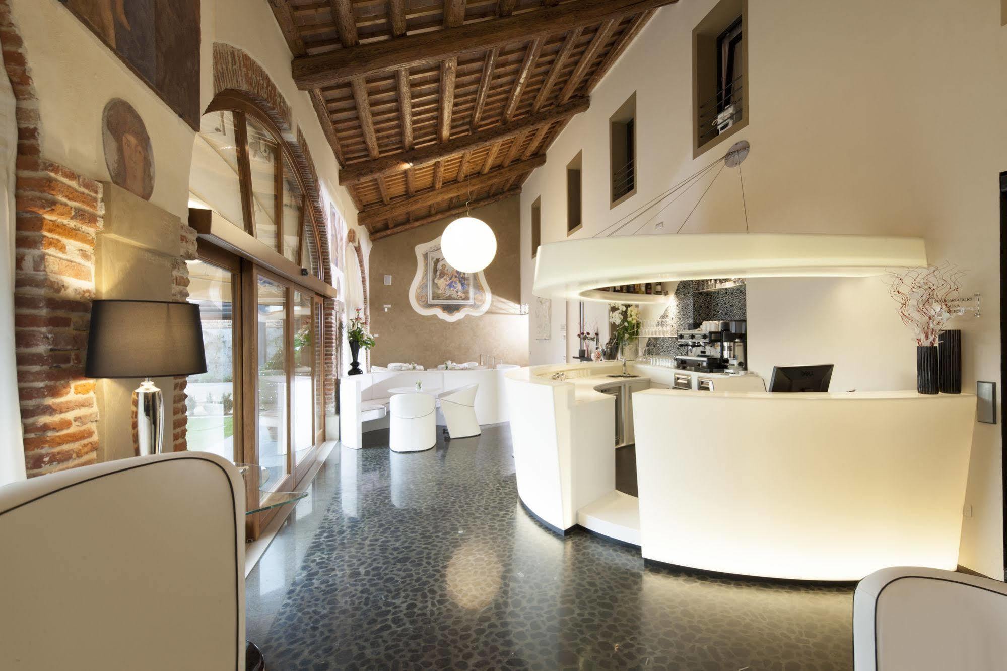 Villa Solaris Hotel & Residence Тецце-суль-Брента Экстерьер фото