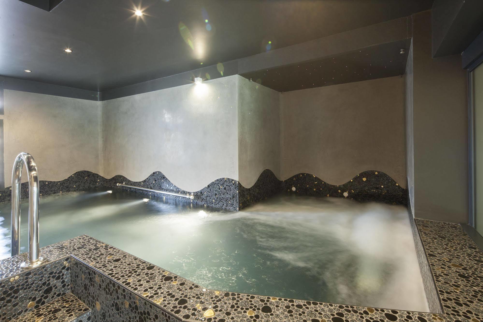 Villa Solaris Hotel & Residence Тецце-суль-Брента Экстерьер фото